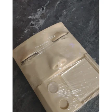 Face de silicone com suporte acrílico